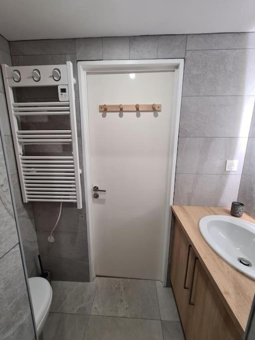 Appartement Au Calme Dans Residence Avec Piscine Boersch Exterior photo